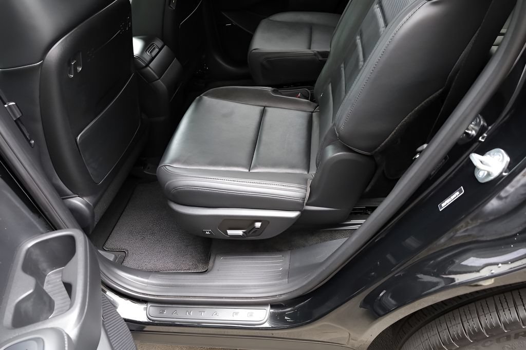 Used 2025 Hyundai Santa Fe Calligraphy AWD/4WD image 22