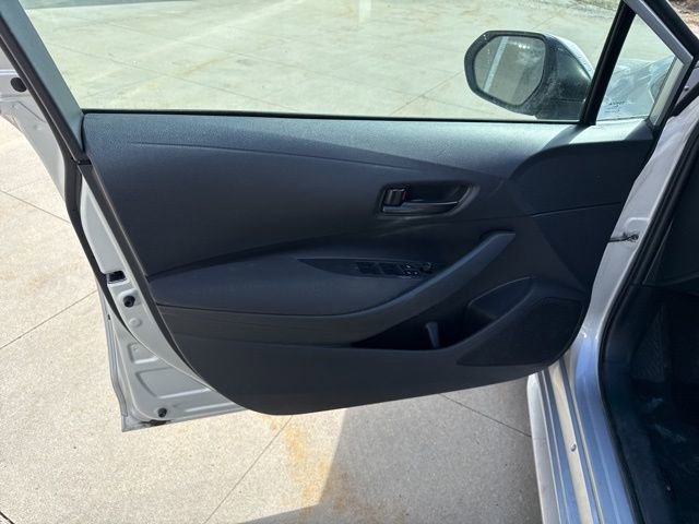 Used 2023 Toyota Corolla LE image 23