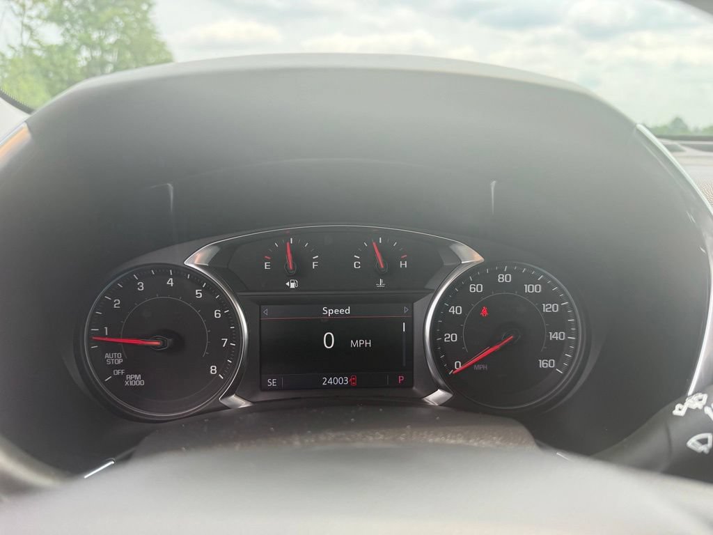 Used 2022 Chevrolet Equinox Premier FWD image 38
