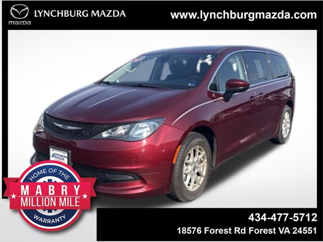Used 2023 Chrysler Voyager LX FWD image 1