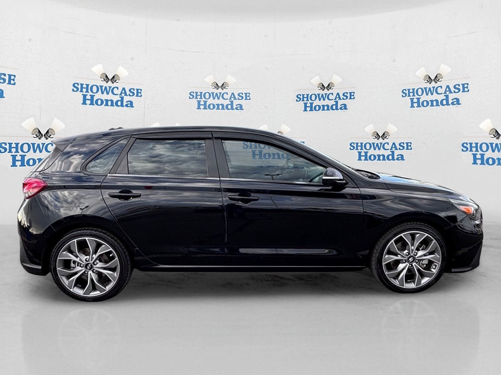 Used 2020 Hyundai Elantra GT N Line FWD image 9