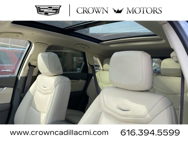 Certified 2025 Cadillac XT5 Premium Luxury AWD/4WD image 2