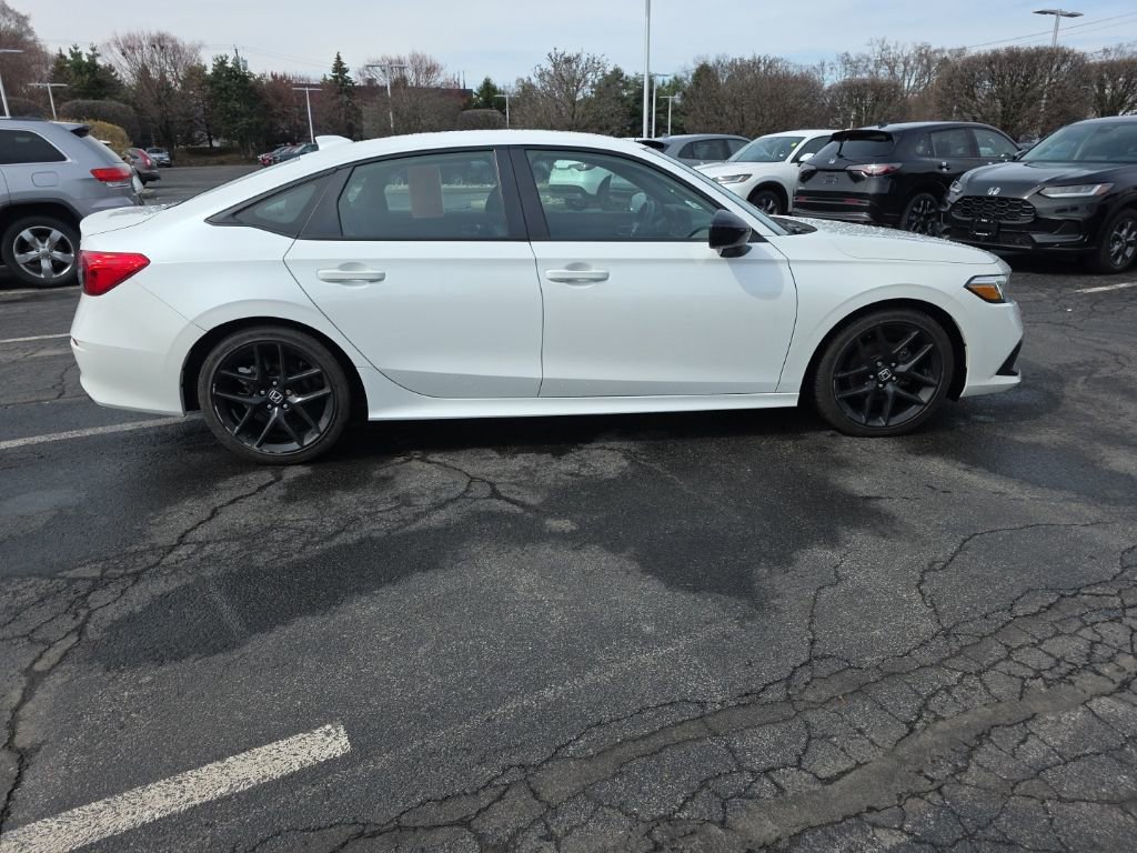 Used 2023 Honda Civic Sport image 8