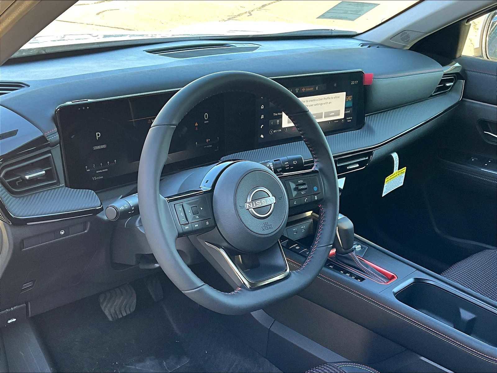 New 2025 Nissan Kicks SR image 8