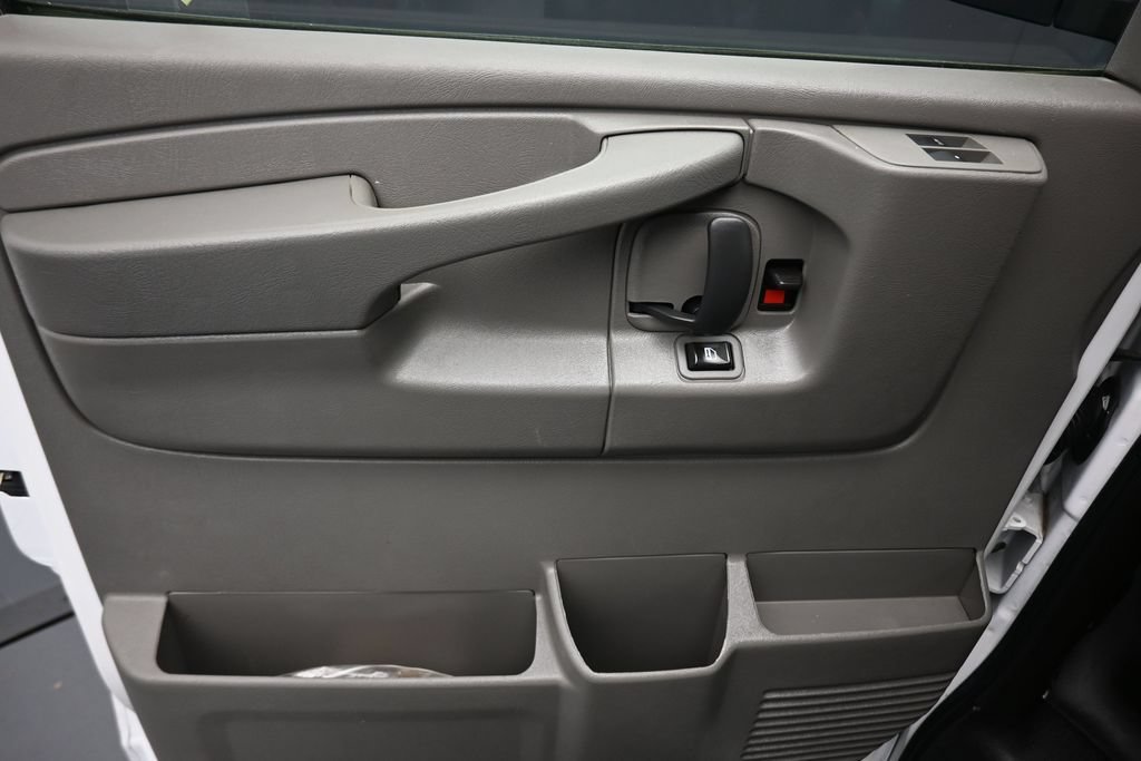 Used 2014 Chevrolet Express 3500 LS RWD image 10