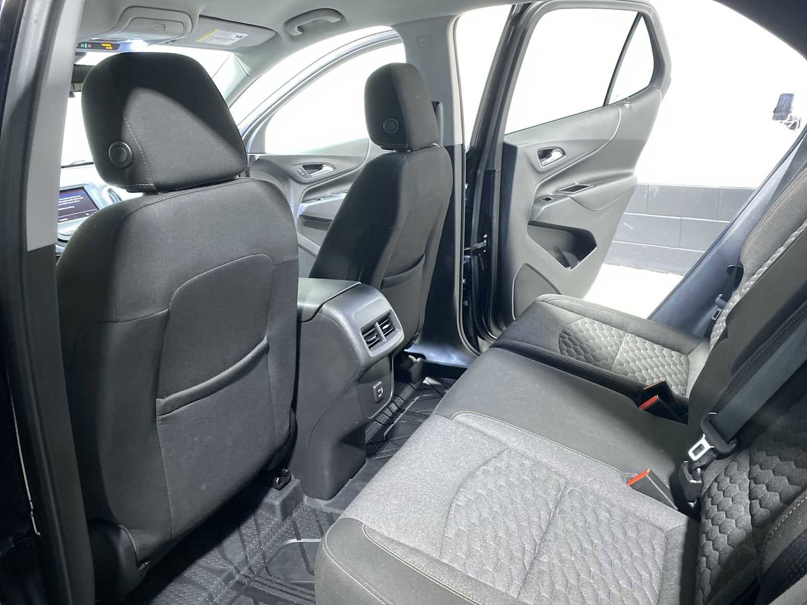 Used 2020 Chevrolet Equinox LT image 12