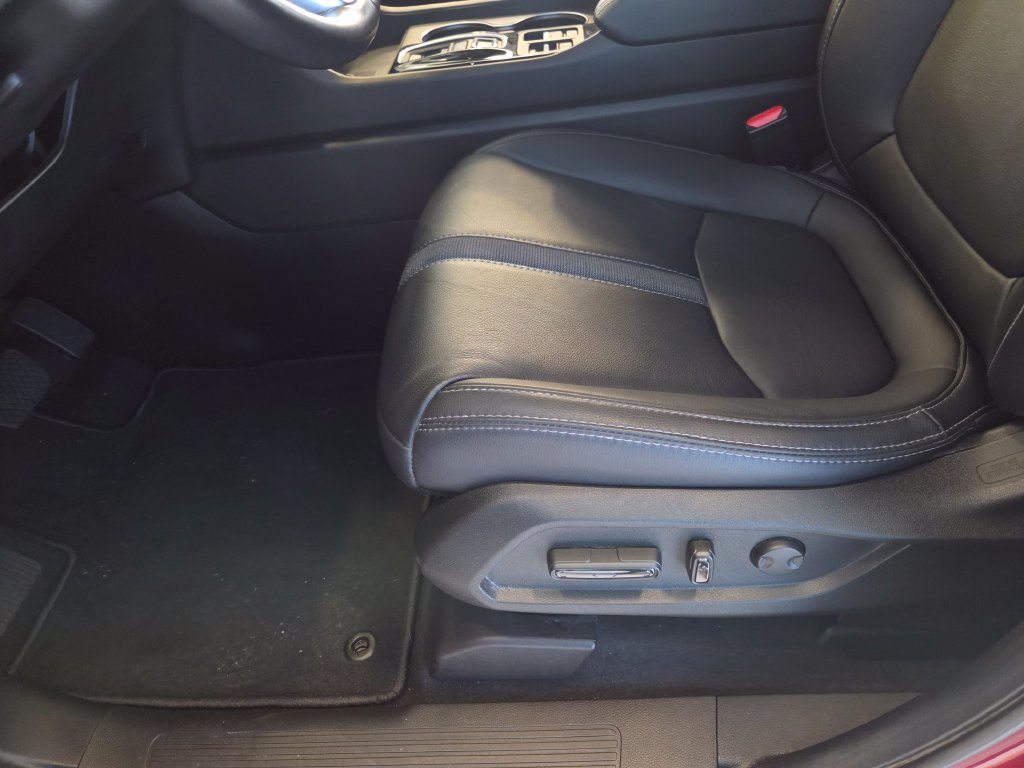 Certified 2025 Honda Pilot EX-L image 17