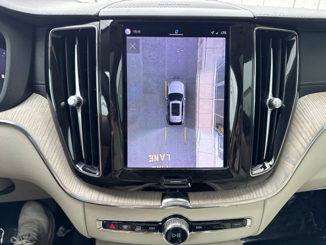 Certified 2022 Volvo XC60 B5 Inscription w/ Advanced Package AWD/4WD image 27