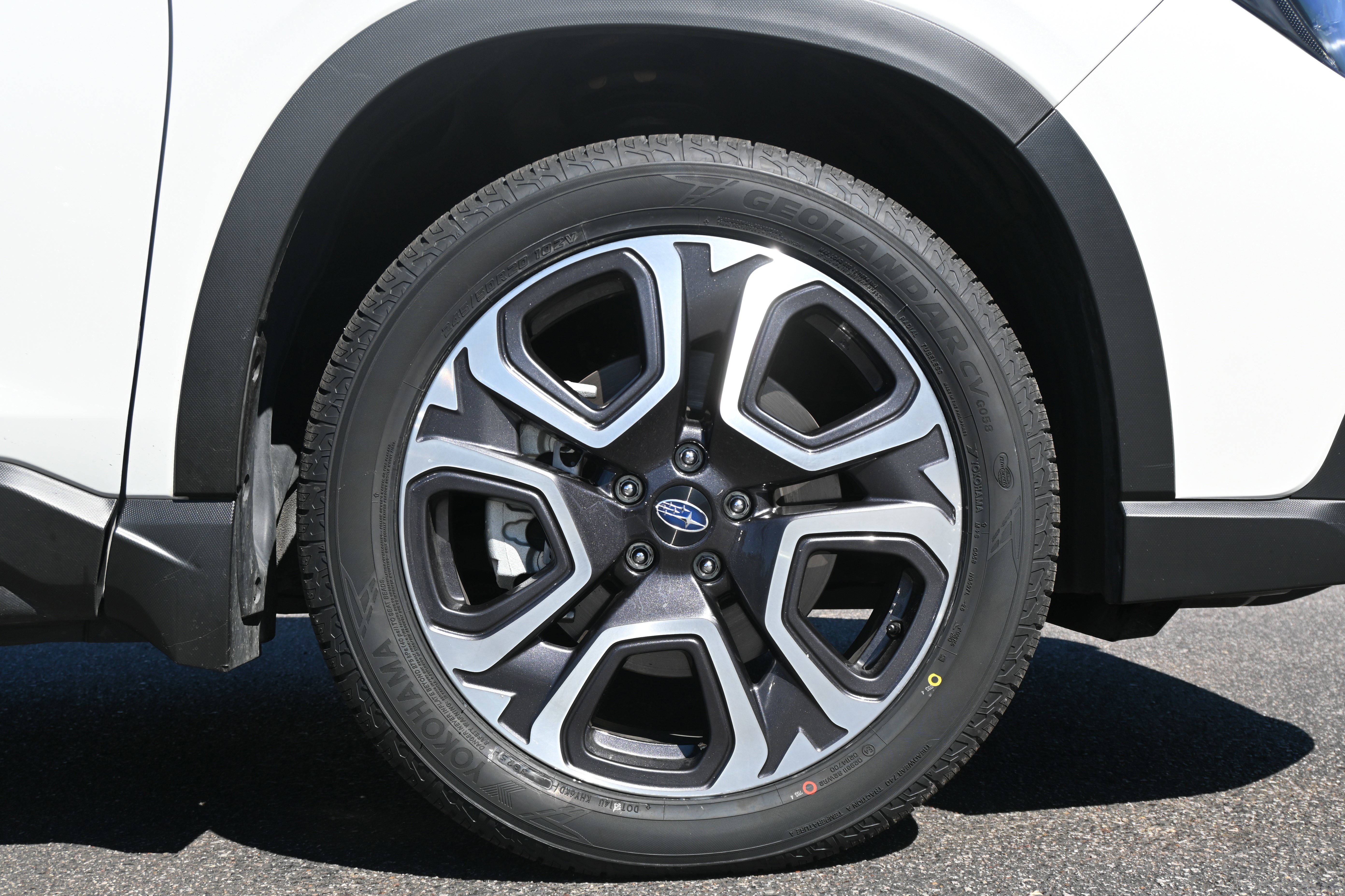 Used 2024 Subaru Ascent Limited w/ Technology Package image 13