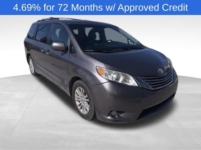 Used 2015 Toyota Sienna XLE w/ XLE Navigation Package