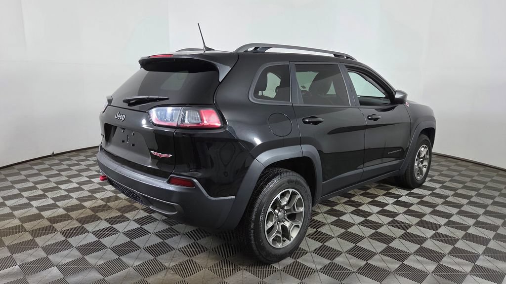 Used 2020 Jeep Cherokee Trailhawk AWD/4WD image 8