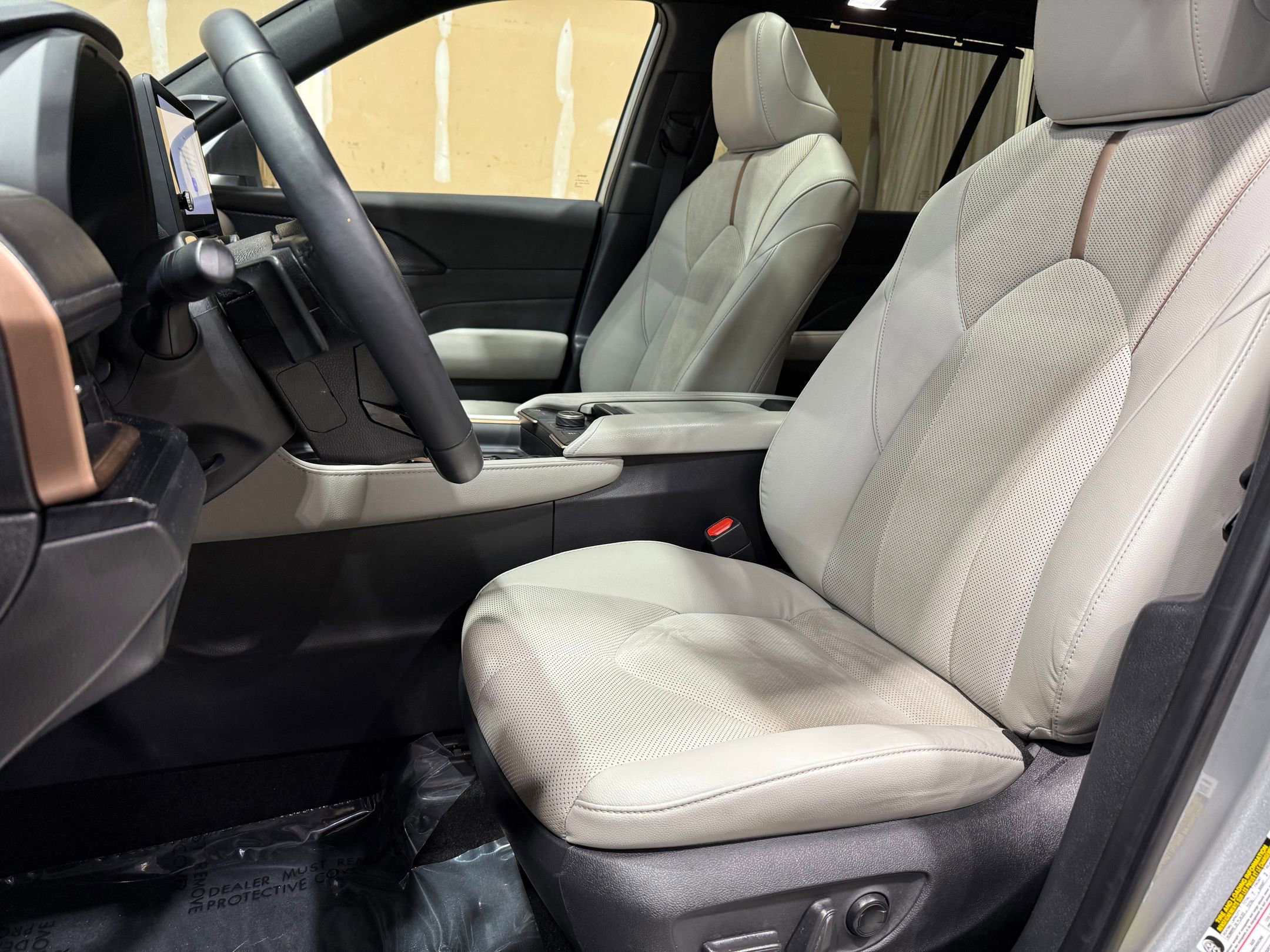 Used 2024 Toyota Grand Highlander AWD Hybrid image 5