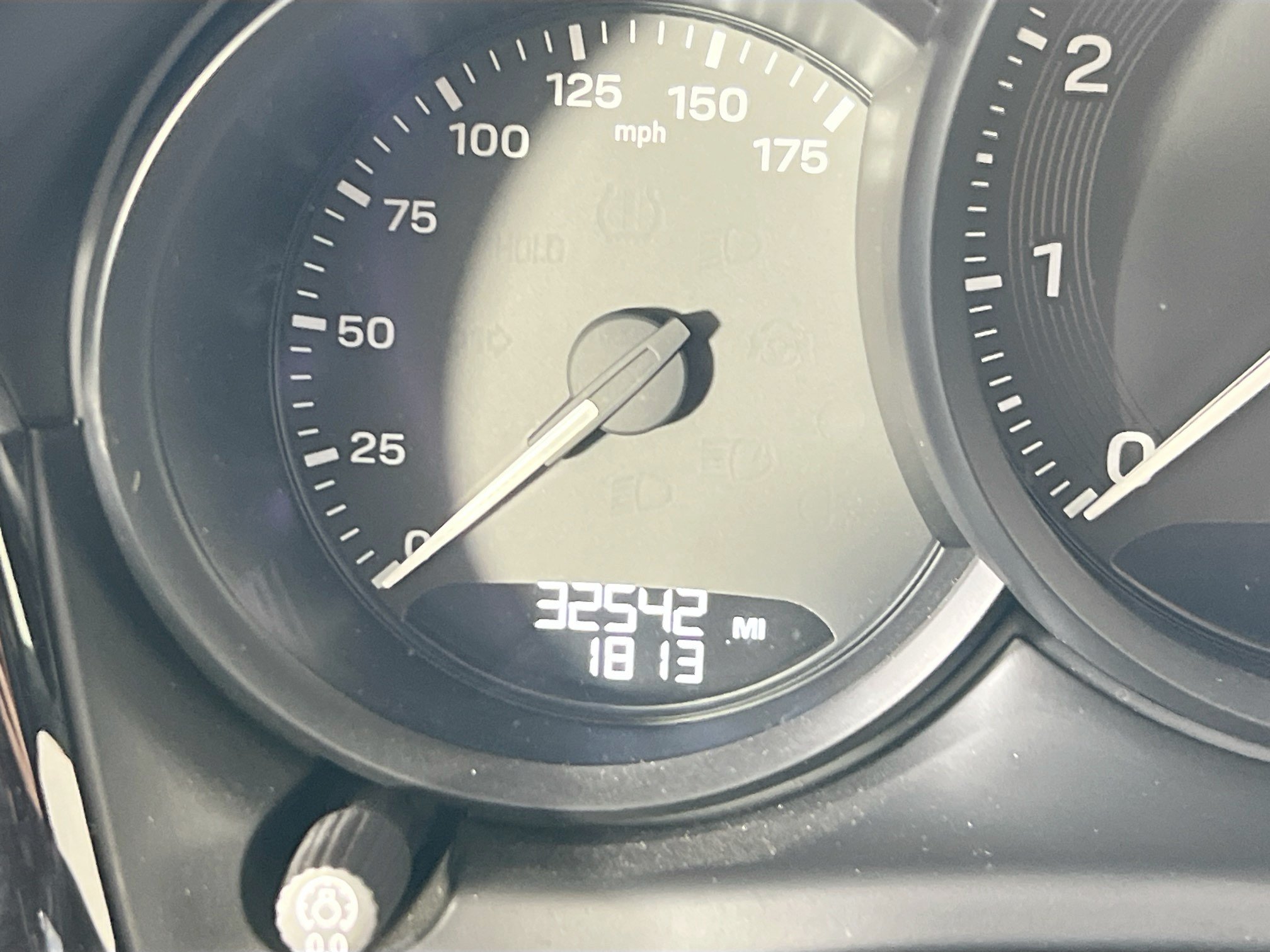 Used 2024 Porsche Macan AWD/4WD image 12