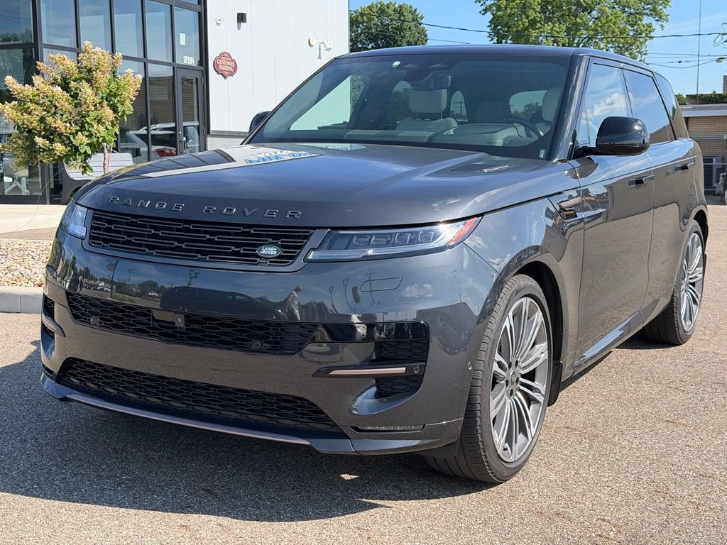 Used 2024 Land Rover Range Rover Sport Dynamic SE AWD/4WD image 8