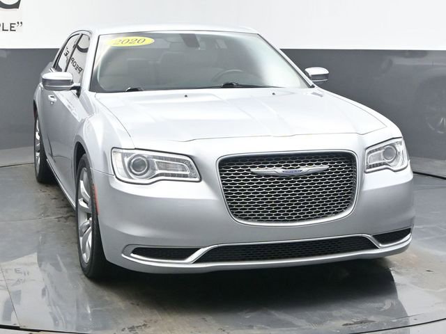 Used 2020 Chrysler 300 Touring L w/ Quick Order Package 2EF image 49