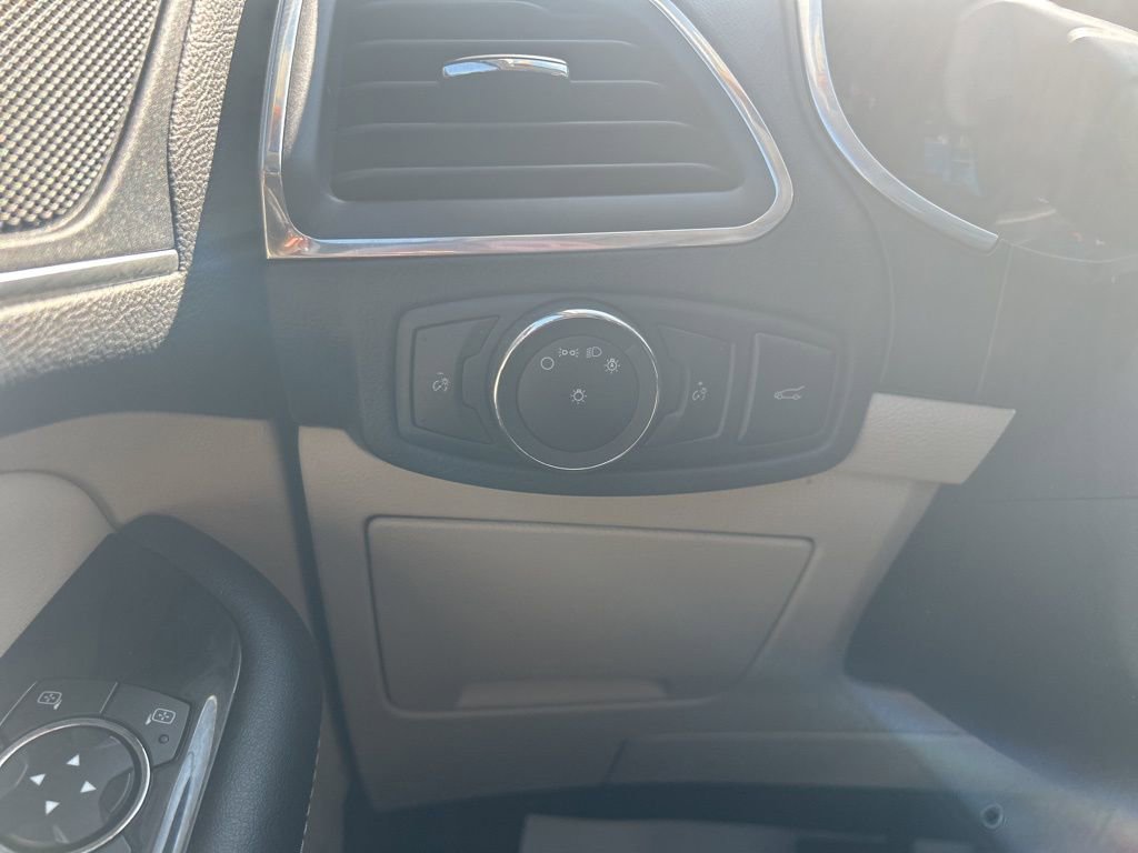 Used 2018 Ford Edge Titanium w/ Equipment Group 301A image 35