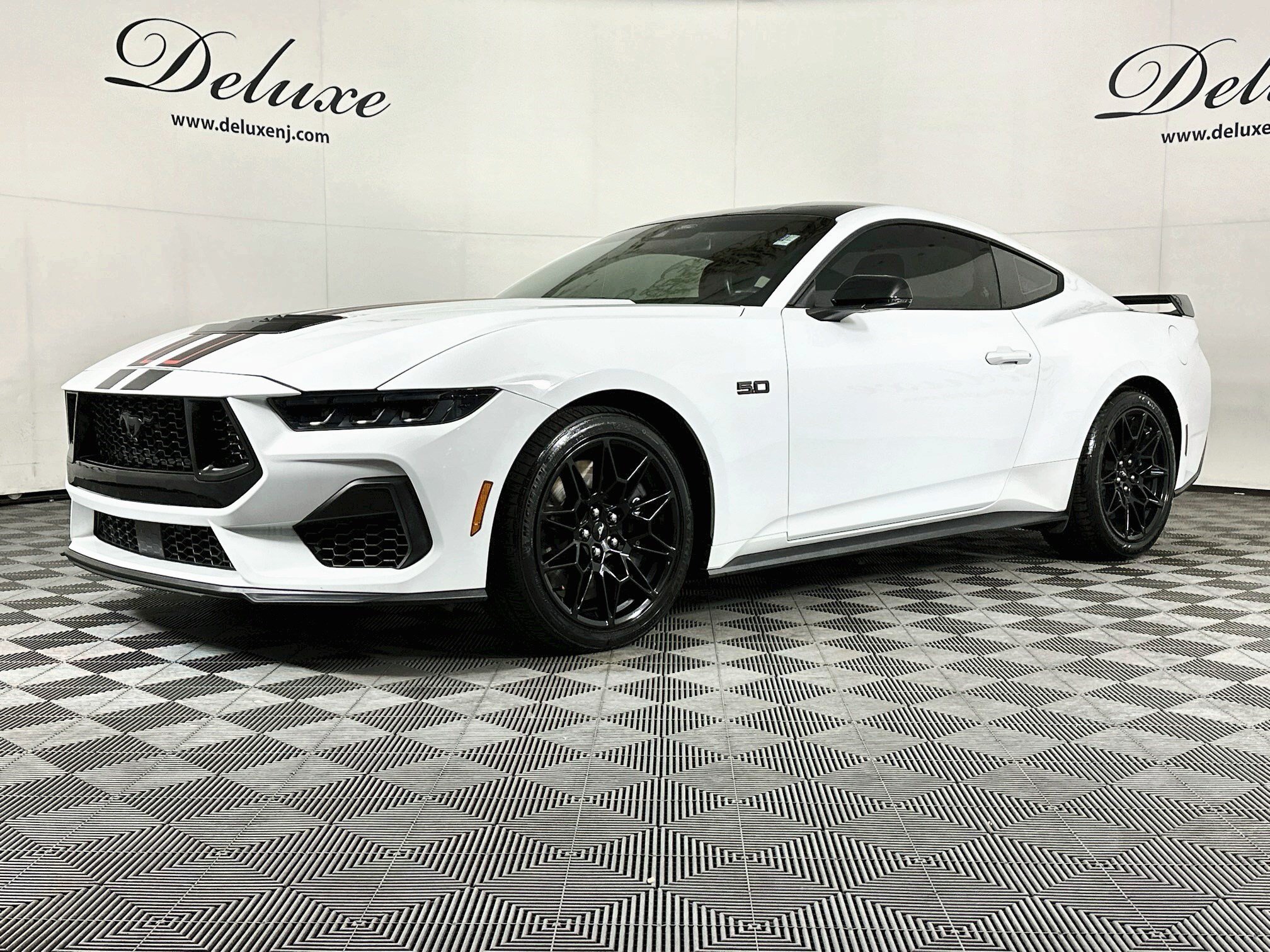 Used 2024 Ford Mustang GT Premium w/ GT Performance Package RWD image 3