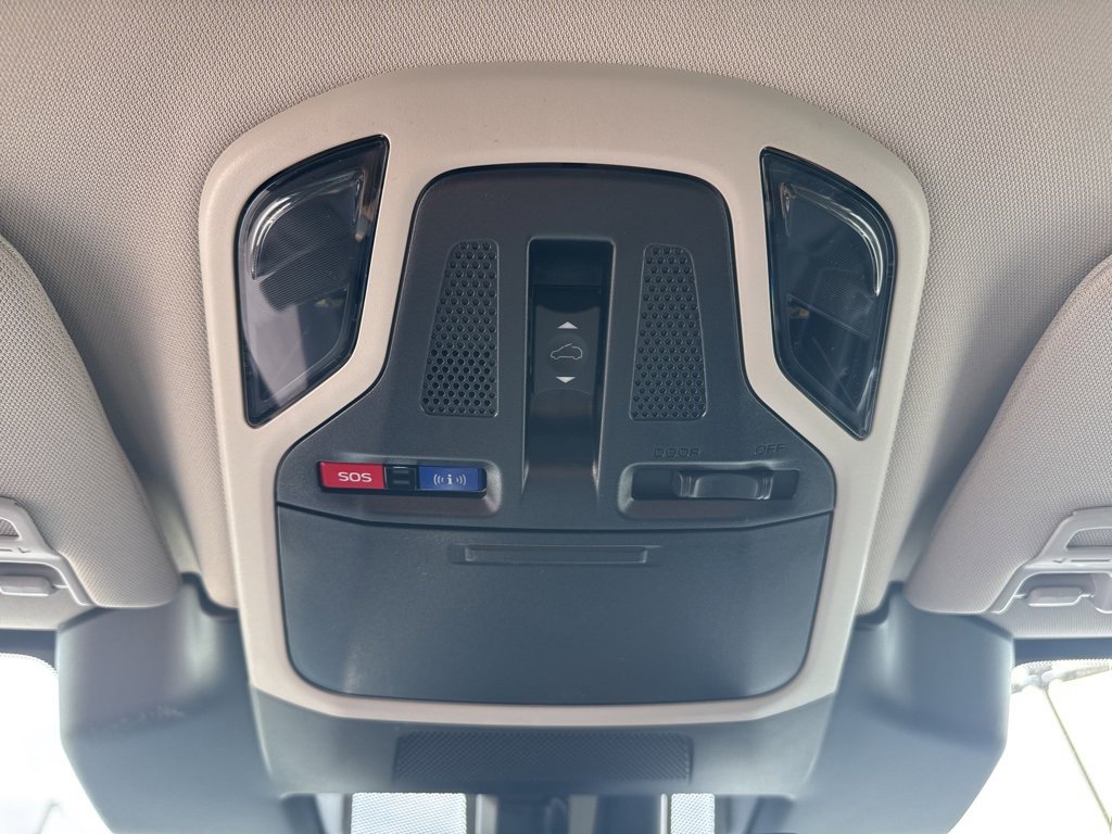 New 2025 Subaru Outback Touring XT image 18