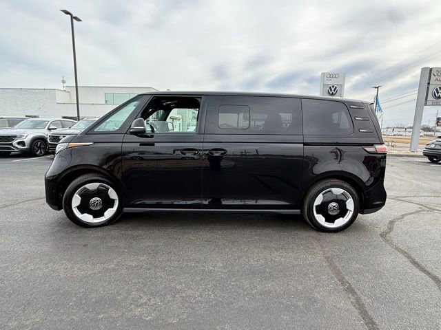 New 2025 Volkswagen ID. Buzz Pro S RWD image 4