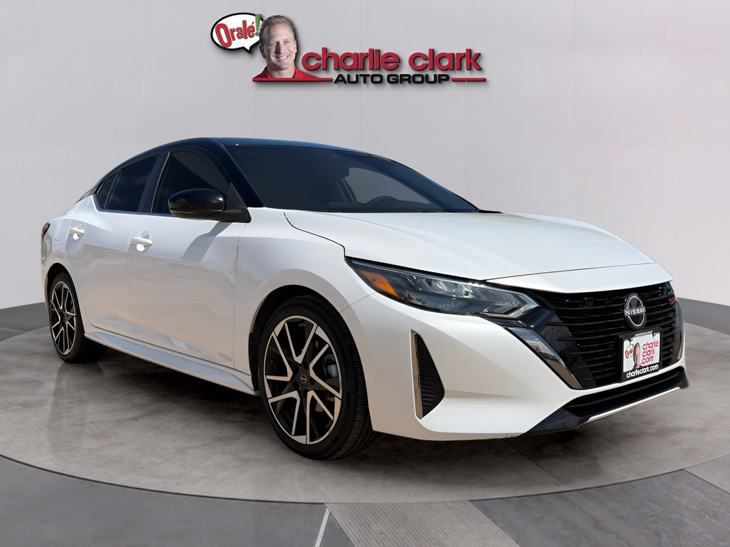 Used 2025 Nissan Sentra SR FWD image 7