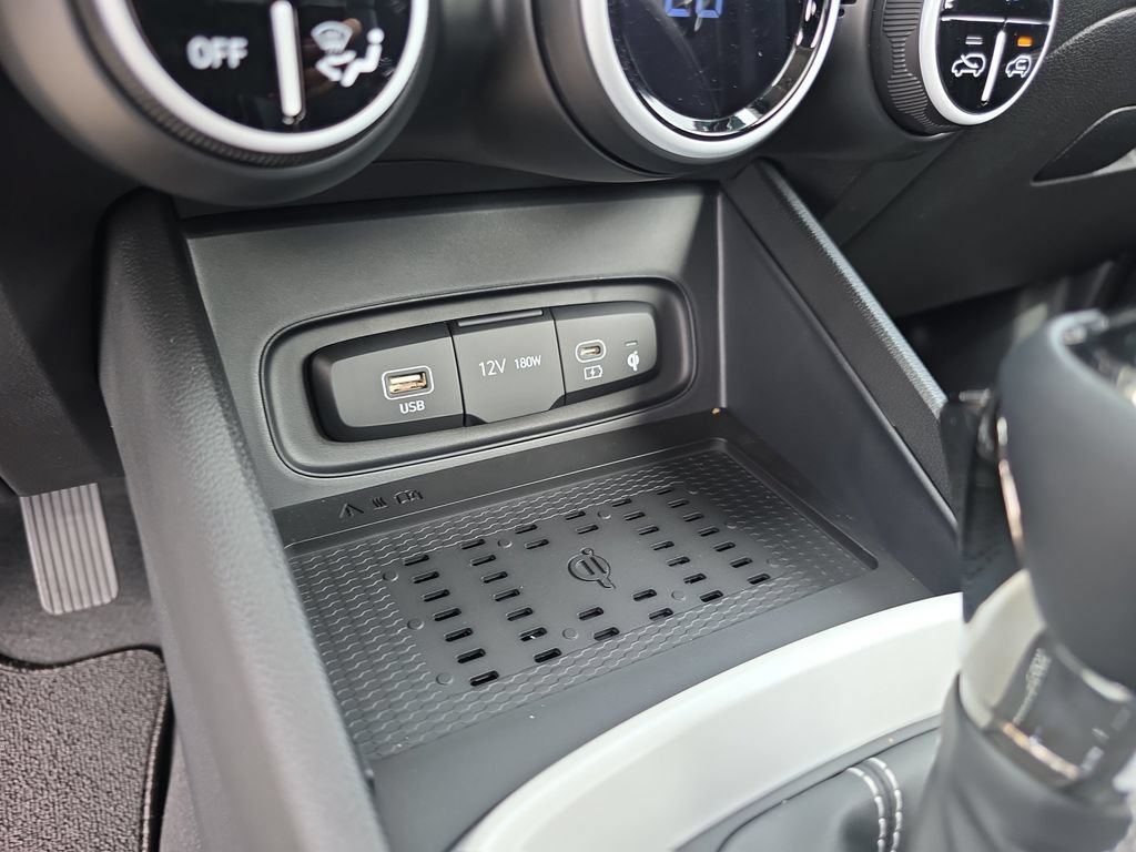 Certified 2026 Hyundai Venue SEL FWD image 24