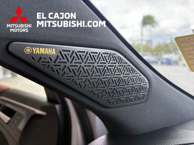 Used 2025 Mitsubishi Outlander SEL FWD image 14