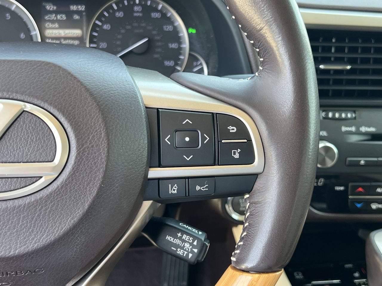 Used 2019 Lexus RX 350L FWD w/ Premium Package image 11