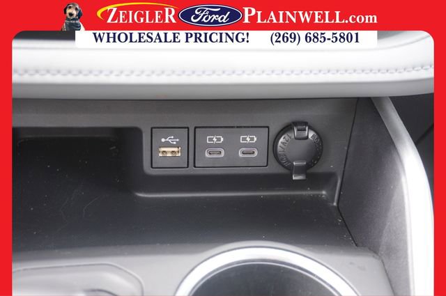 Used 2023 Toyota Highlander XLE image 25