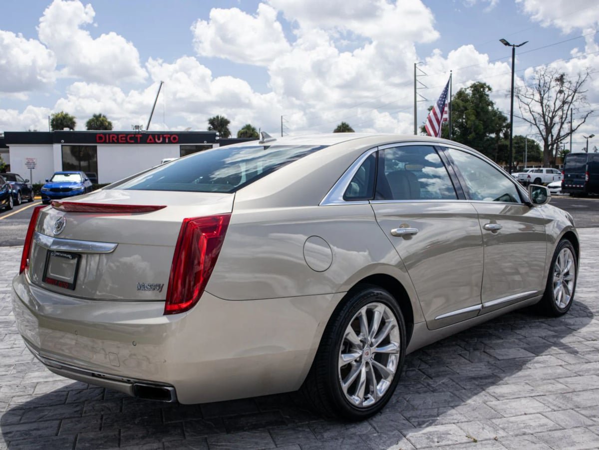 Used 2013 Cadillac XTS Premium FWD image 8
