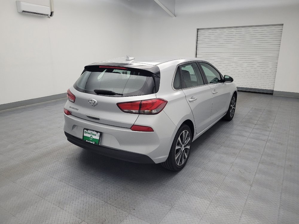 Used 2018 Hyundai Elantra GT FWD image 9