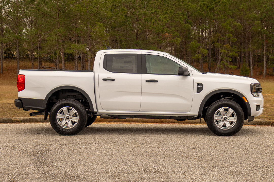 New 2025 Ford Ranger XL w/ Trailer Tow Package RWD image 7