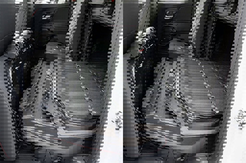 New 2024 Chevrolet Silverado EV RST image 48