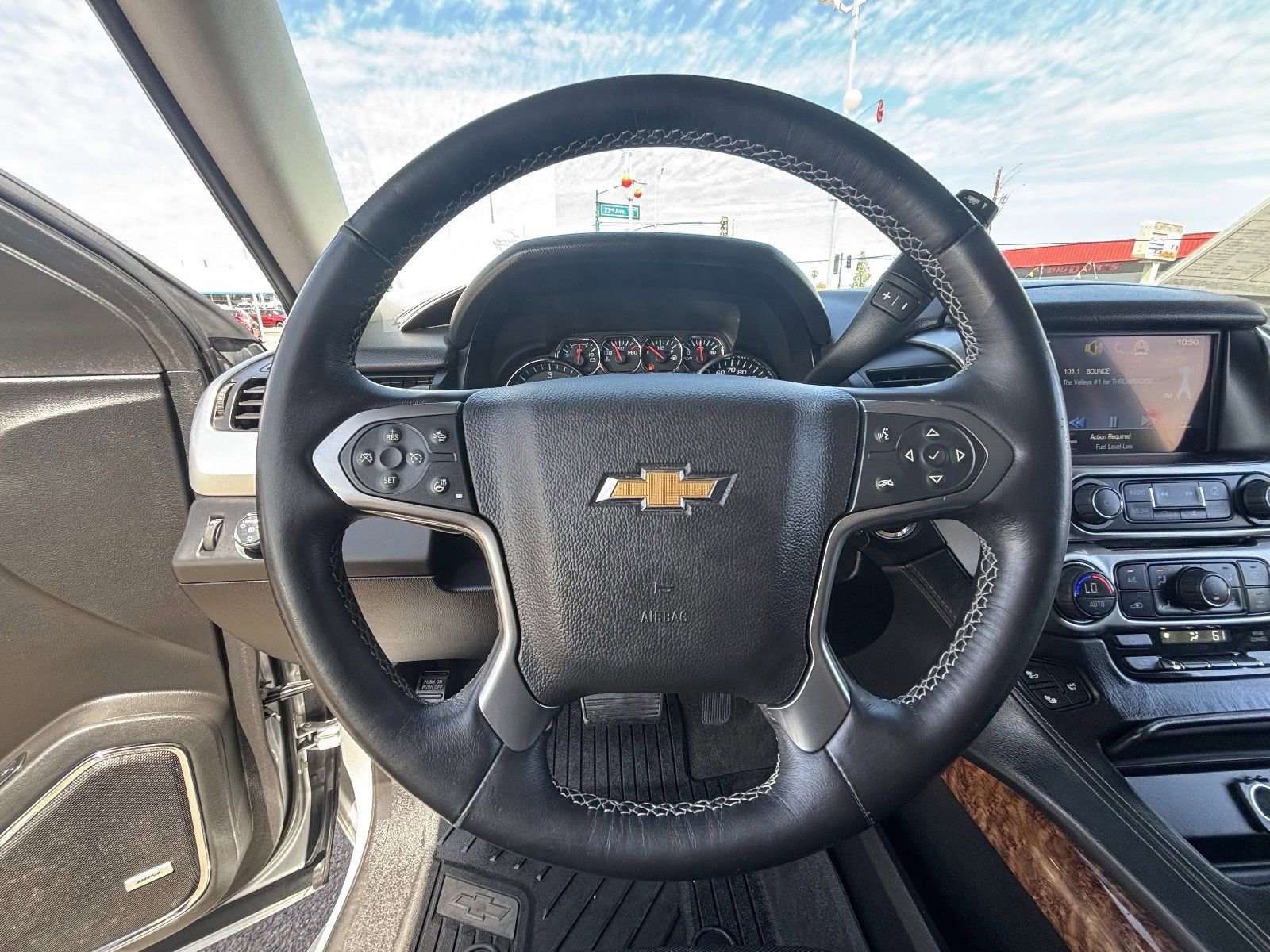 Used 2015 Chevrolet Tahoe LTZ RWD image 30