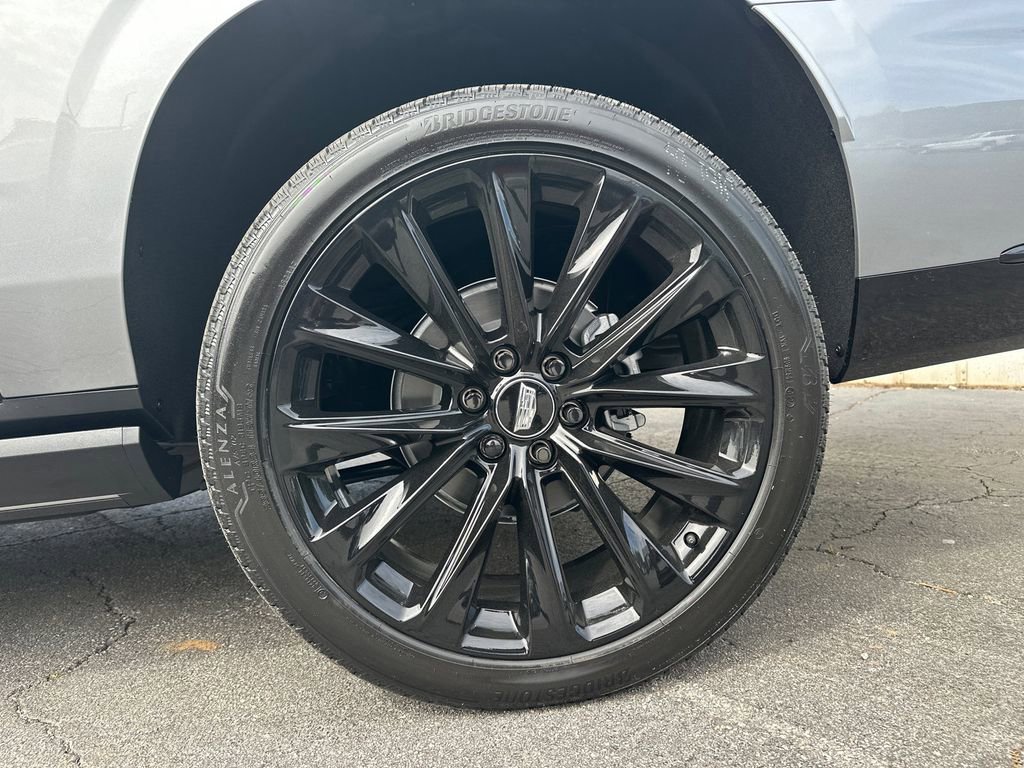 New 2026 Cadillac Escalade ESV Platinum Sport w/ LPO, ONYX Package image 19