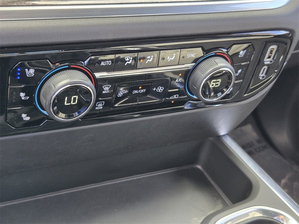 Used 2025 Chevrolet Silverado 1500 LTZ image 19