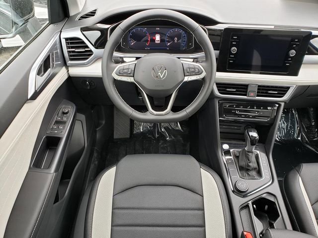 New 2026 Volkswagen Taos SEL AWD/4WD image 10