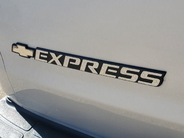 Used 2015 Chevrolet Express 2500 LT w/ LT Preferred Equipment Group RWD image 29