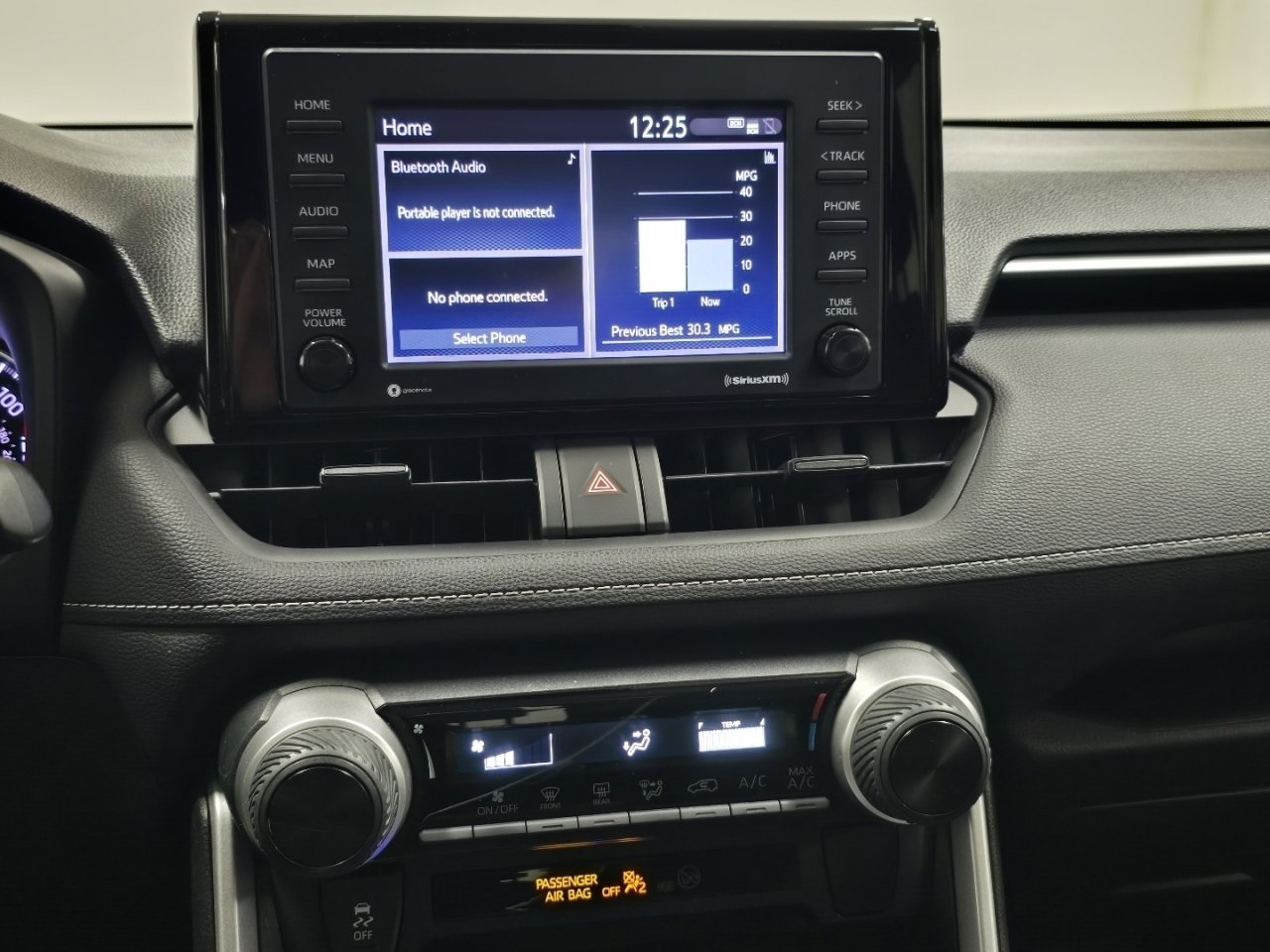 Certified 2021 Toyota RAV4 LE image 24