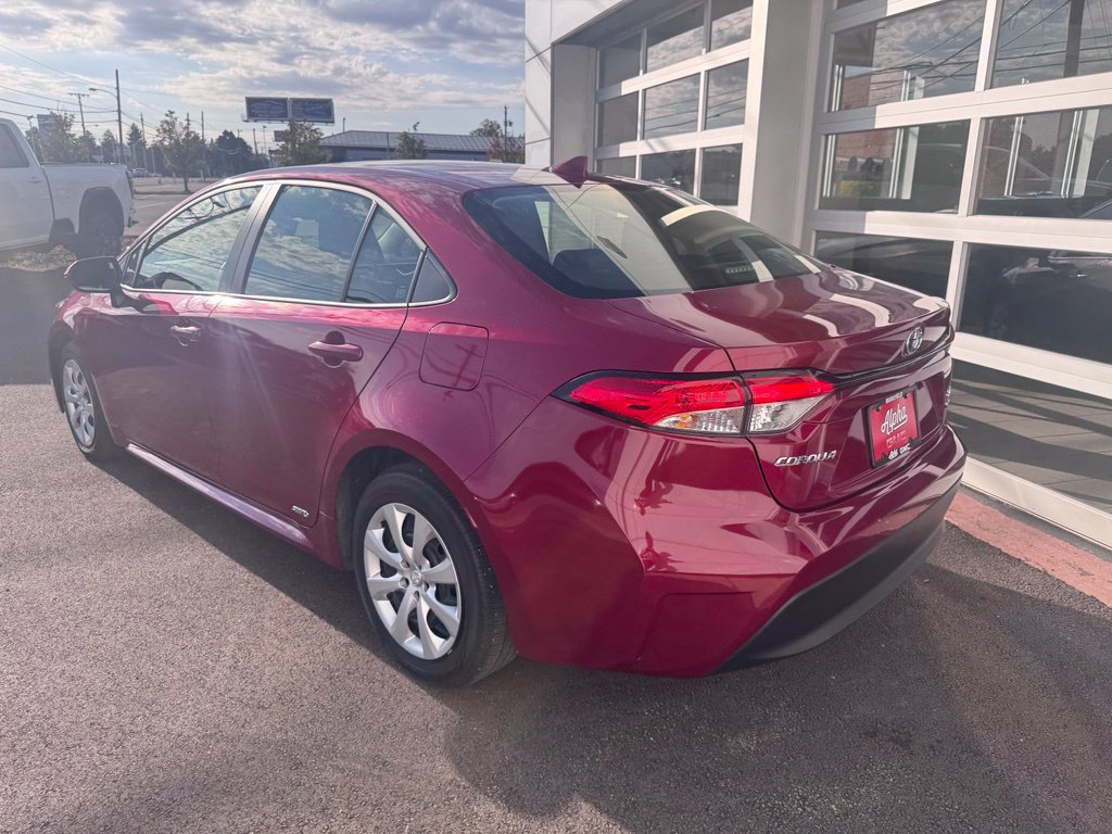 Used 2025 Toyota Corolla LE AWD/4WD image 6