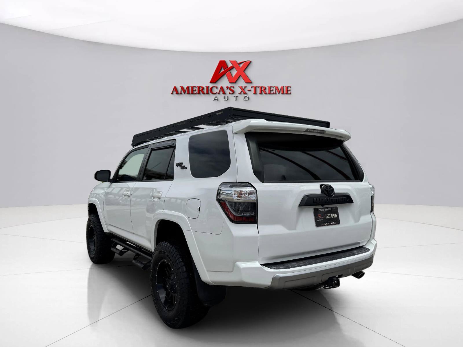 Used 2019 Toyota 4Runner TRD Off-Road AWD/4WD image 4