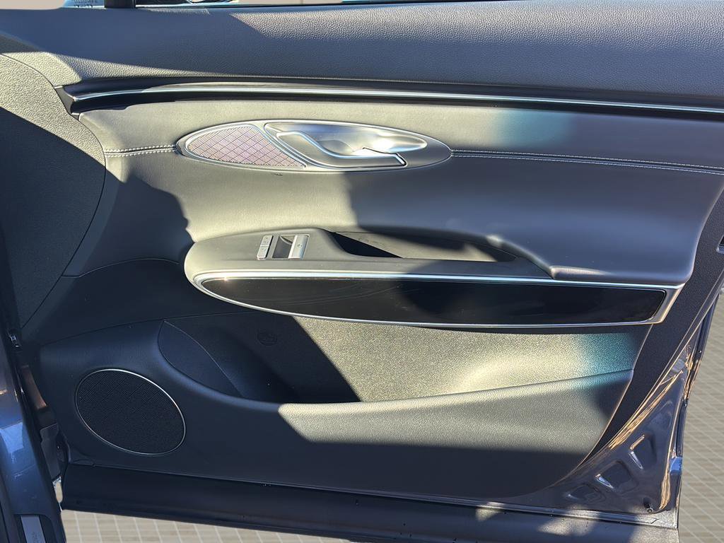 Certified 2026 Genesis GV70 2.5T image 36