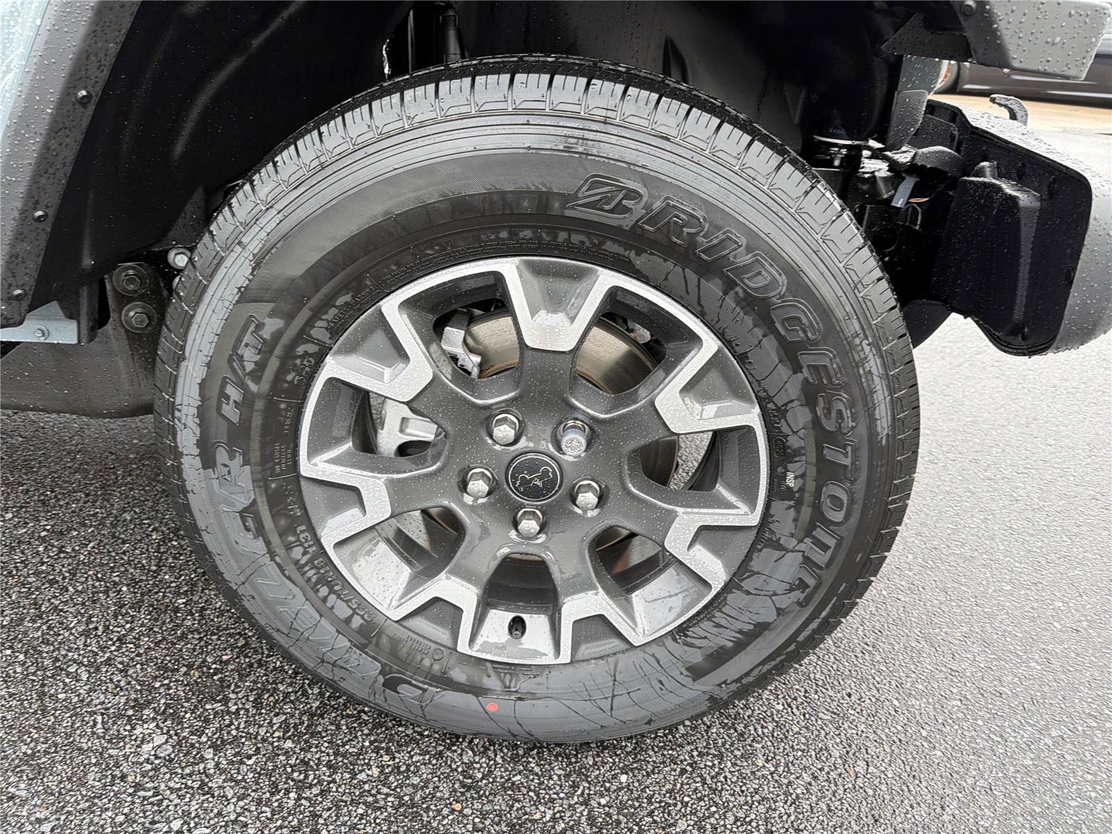 New 2026 Jeep Gladiator Sahara image 9