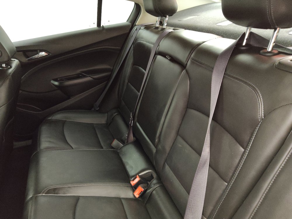 Used 2017 Chevrolet Cruze Premier FWD image 18