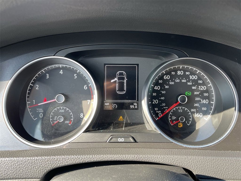 Used 2019 Volkswagen Golf S image 15