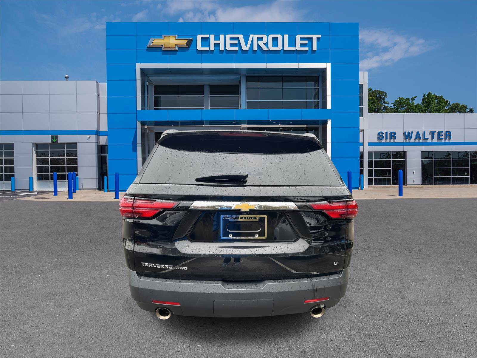 Used 2023 Chevrolet Traverse LT image 38