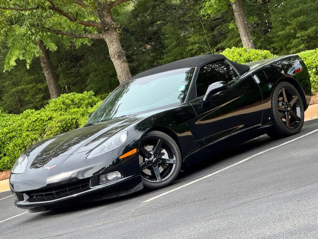 Used 2007 Chevrolet Corvette Convertible w/ Preferred Equipment Group RWD image 1