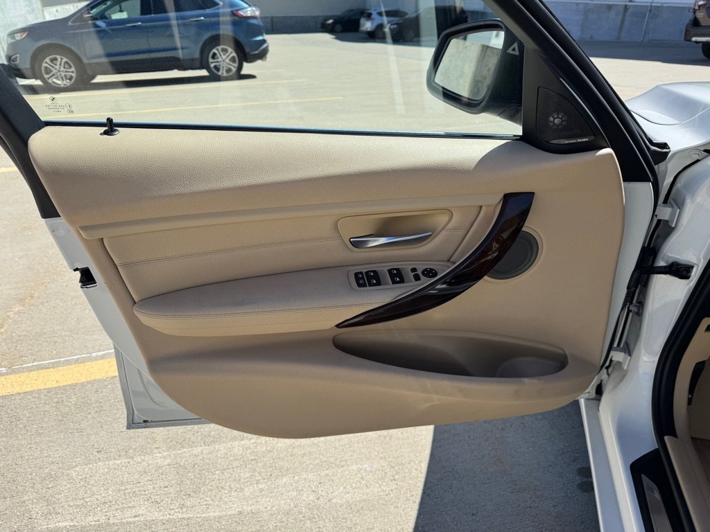 Used 2014 BMW 335i Sedan image 10