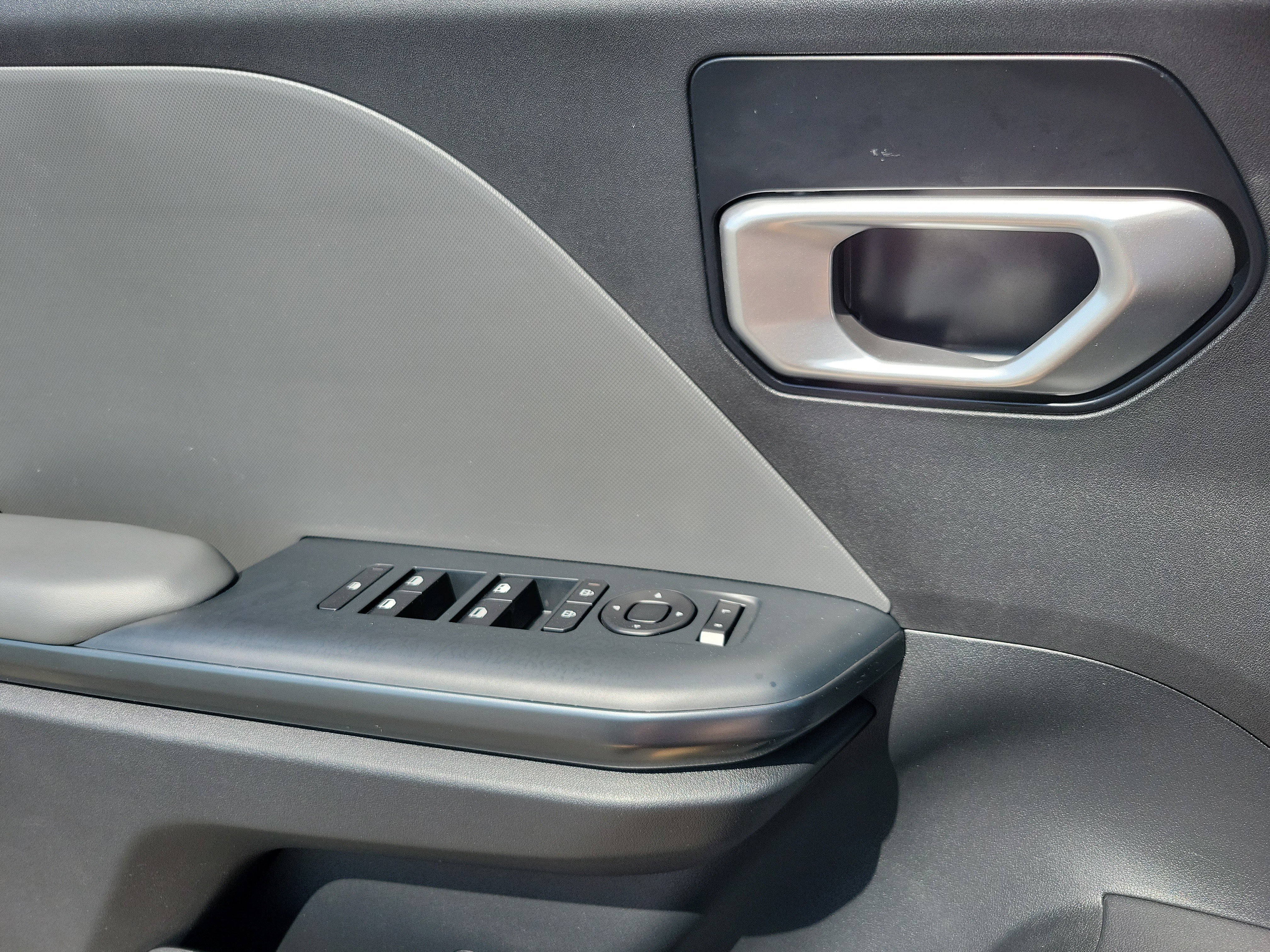 Used 2025 Kia K4 LXS image 7
