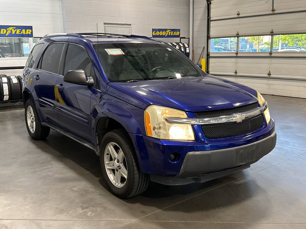 Used 2005 Chevrolet Equinox LT AWD/4WD image 3