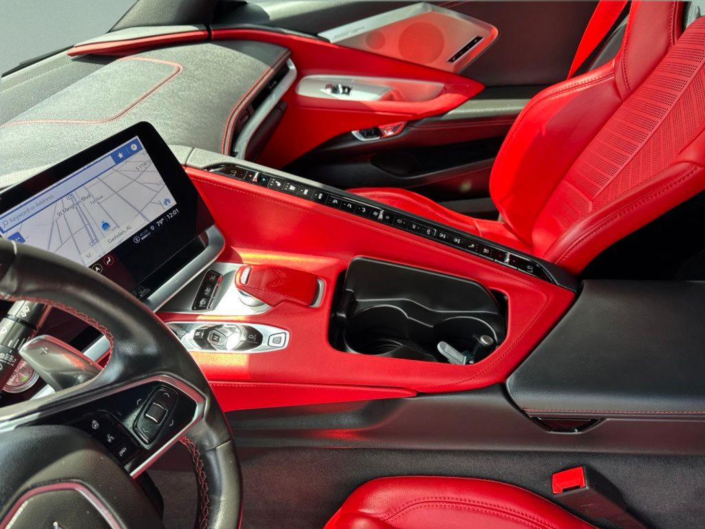 Used 2022 Chevrolet Corvette Stingray Preferred Cpe w/ Engine Appearance Package RWD image 17